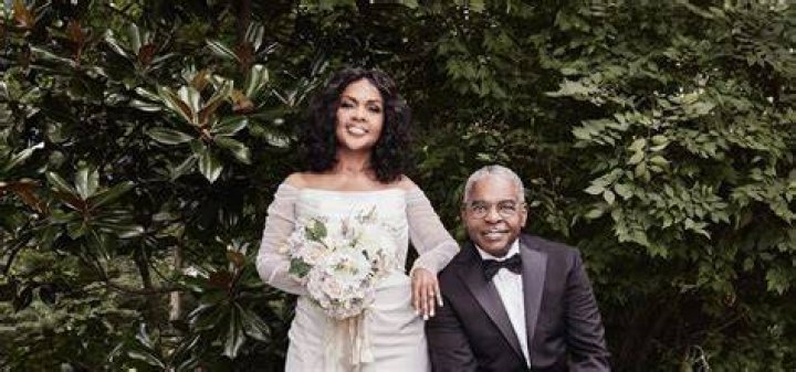 Bebe And Cece Winans Wedding Songs