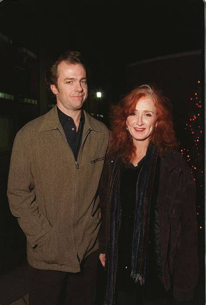 Bonnie Raitt Net Worth, spouse, young children, awards, movies Famous Network