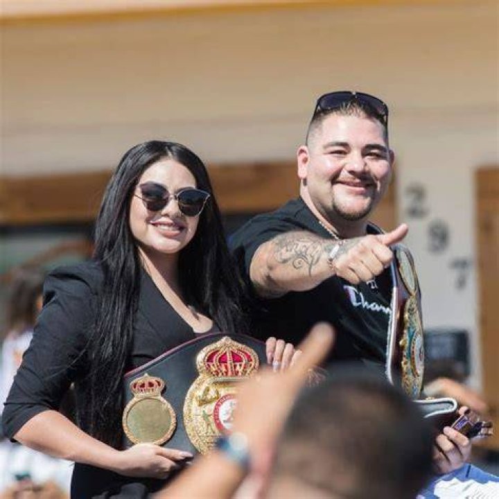 Esposa de Andy Ruiz revela c&oacute;mo descubri&oacute; la &ldquo;infidelidad&rdquo; del boxeador